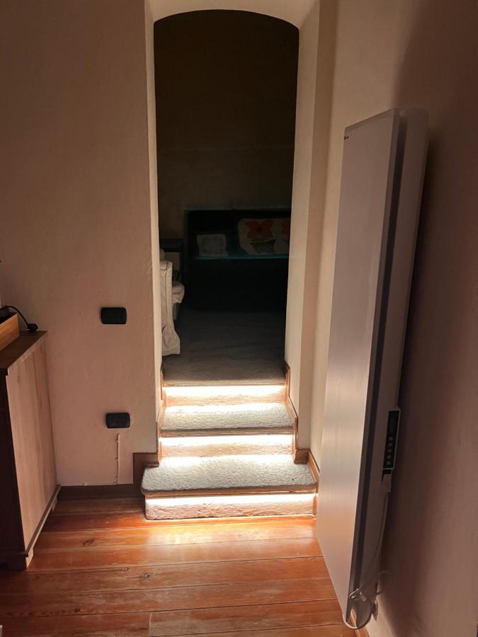 Appartamento in villa storica vista lago e piscina Lesa Esterno foto