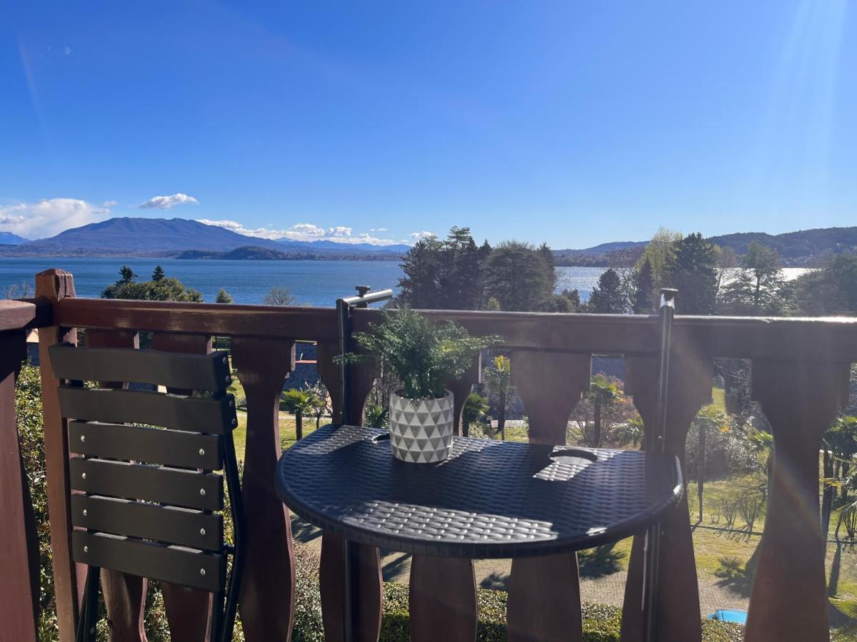 Appartamento in villa storica vista lago e piscina Lesa Esterno foto