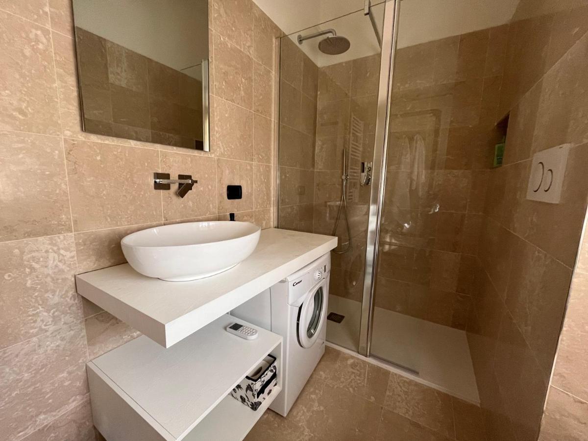Appartamento in villa storica vista lago e piscina Lesa Esterno foto