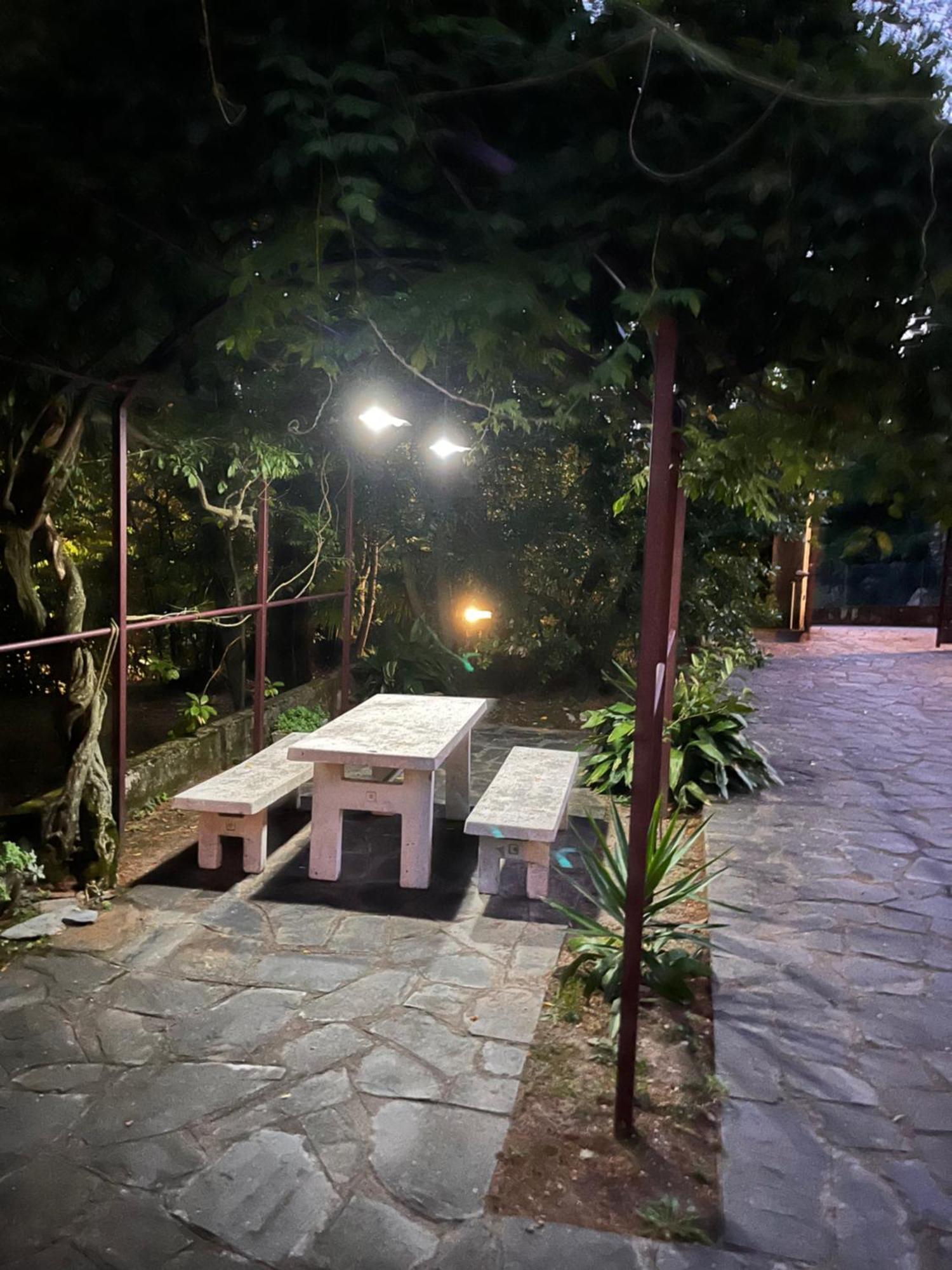 Appartamento in villa storica vista lago e piscina Lesa Esterno foto