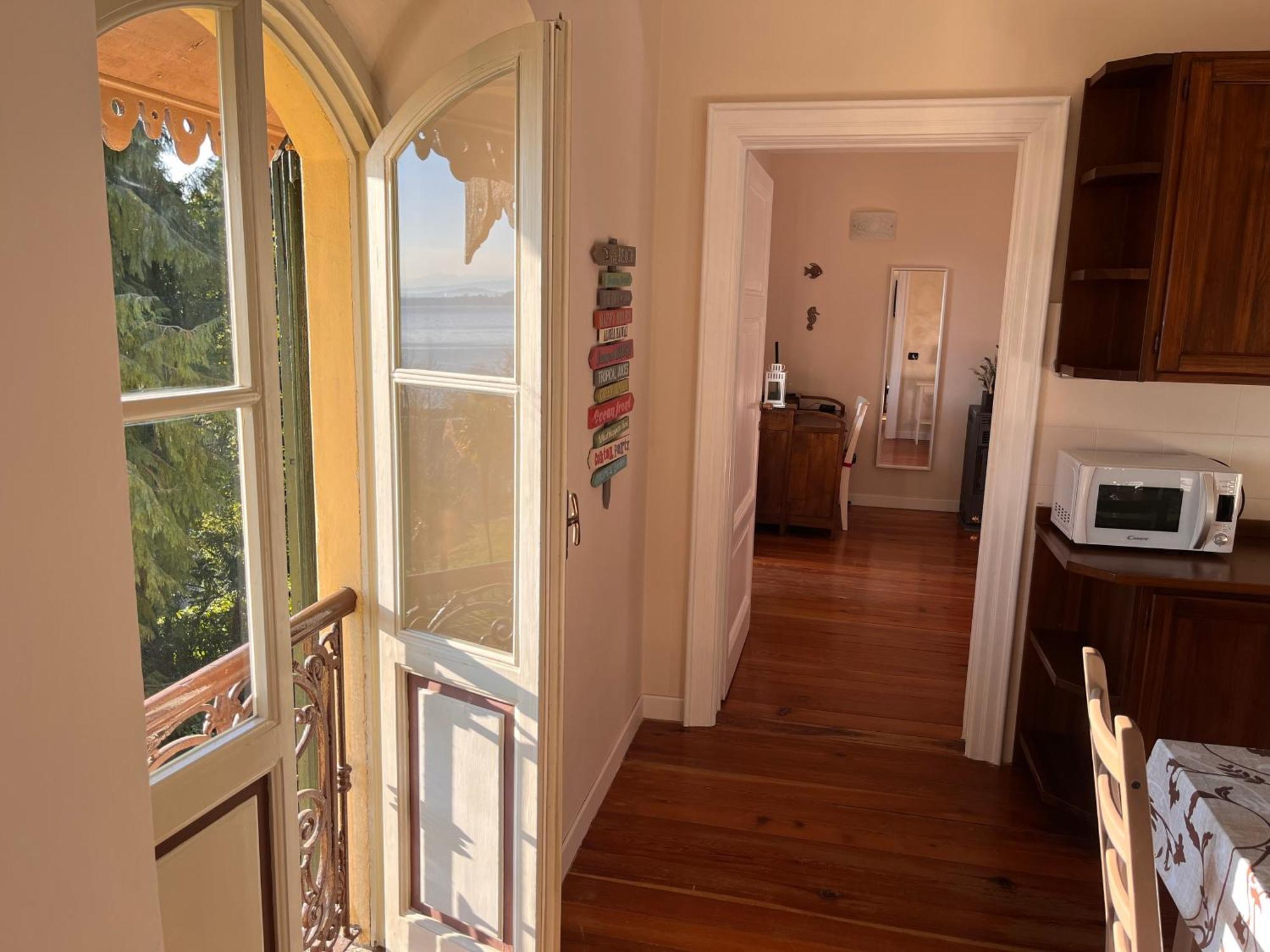 Appartamento in villa storica vista lago e piscina Lesa Esterno foto