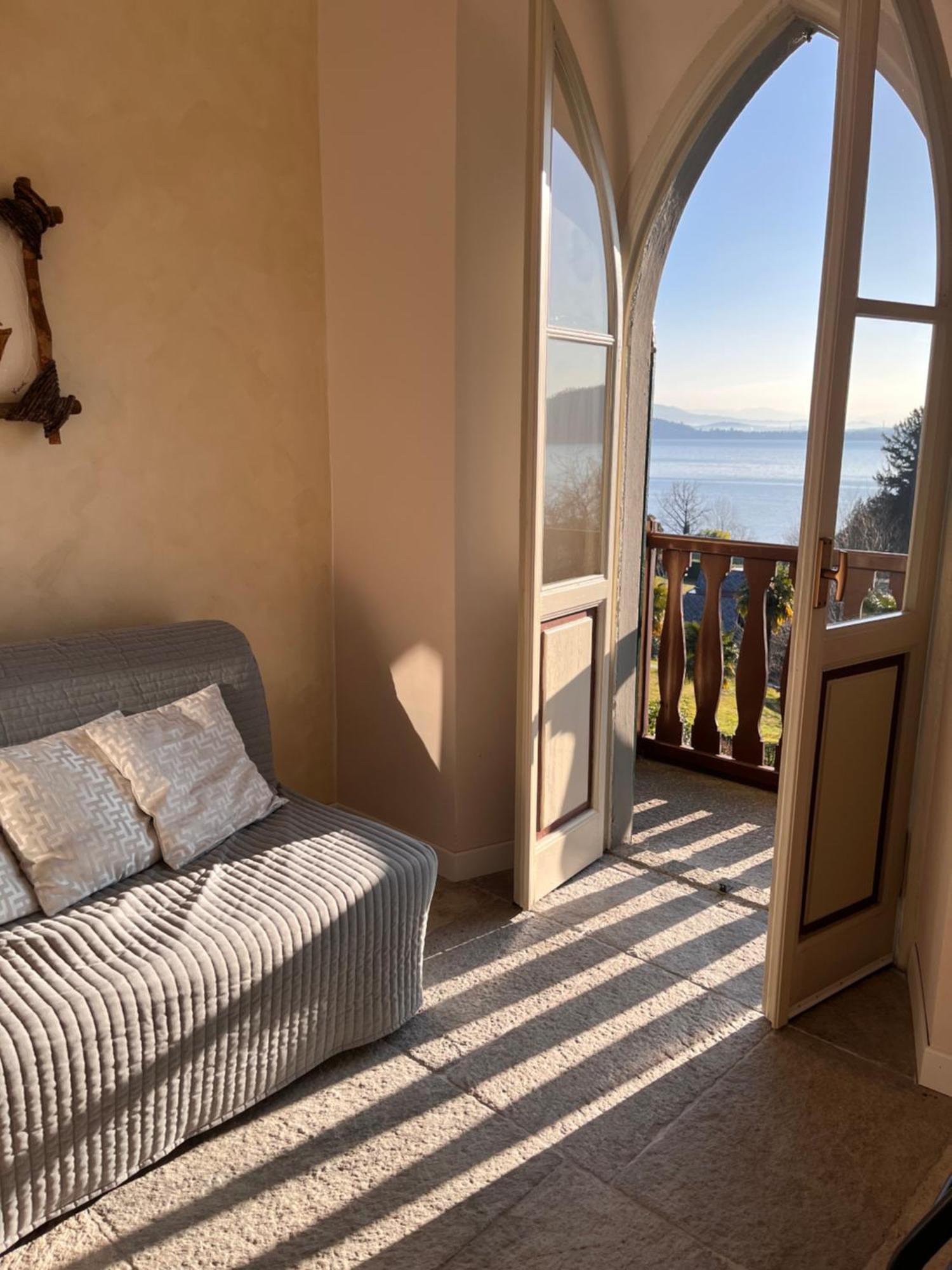 Appartamento in villa storica vista lago e piscina Lesa Esterno foto